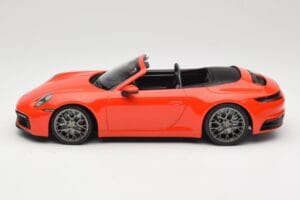 Porsche 911 992 Carrera 4S Kabriolet Oranžen Minichamps 1:18 155067334 Kovina – slika 3 od 6