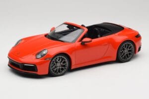Porsche 911 992 Carrera 4S Kabriolet Oranžen Minichamps 1:18 155067334 Kovina