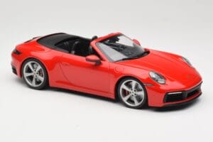 Porsche 911 992 Carrera 4S Kabriolet Rdeč Minichamps 1:18 155067331 Kovina – slika 4 od 6