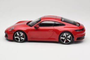 Porsche 911 992 Carrera 4S Carmine Red Minichamps 1:18 155067326 Kovina – slika 3 od 6