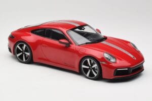 Porsche 911 992 Carrera 4S Carmine Red Minichamps 1:18 155067326 Kovina – slika 4 od 6