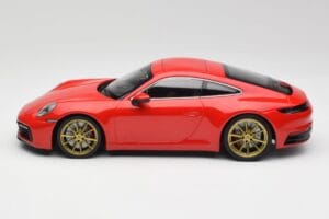 Porsche 911 992 Carrera 4S Guards Rdeča & Zlata Kolesa Minichamps 1:18 153067328 Kovina – slika 3 od 6