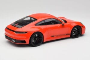 Porsche 911 992 Carrera 4S Lava Oranžen Minichamps 1:18 155067327 Kovina – slika 2 od 6
