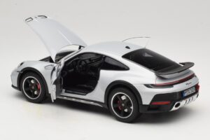 Porsche 911 992 Dakar Ice Grey Metallic Norev 1:18 187242 Kovina – slika 5 od 8