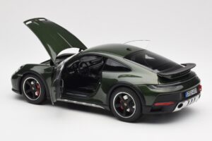 Porsche 911 992 Dakar Oak Zelen Metalik Norev 1:18 187241 Kovina – slika 6 od 9