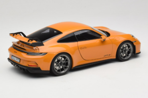 Porsche 911 992 GT3 Bahama Yellow Norev 1:18 187387 Kovina – slika 3 od 8