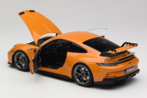 Porsche 911 992 GT3 Bahama Yellow Norev 1:18 187387 Kovina – slika 5 od 8