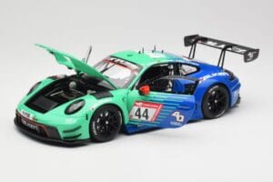 Porsche 911 992 GT3 R Falken #44 D. Eriksson / T. Heinemann 24 Hours of Nurburgring 2023 Minichamps 1:18 113236344 Kovina – slika 2 od 8