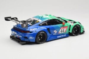 Porsche 911 992 GT3 R Falken #44 D. Eriksson / T. Heinemann 24 Hours of Nurburgring 2023 Minichamps 1:18 113236344 Kovina – slika 3 od 8