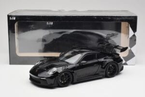 Porsche 911 992 GT3 RS Črn & Črna Platišča Concept Minichamps 1:18 911992003 Kovina – slika 8 od 8