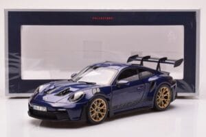 Porsche 911 992 GT3 RS Gentian Moder Metalik Norev 1:18 187363 Kovina – slika 8 od 8