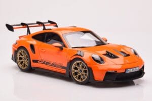 Porsche 911 992 GT3 RS Gulf Oranžen Norev 1:18 187360 Kovina – slika 6 od 8
