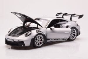 Porsche 911 992 GT3 RS Ice Siv Norev 1:18 187359 Kovina – slika 2 od 8