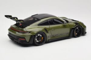 Porsche 911 992 GT3 RS Nato Olive & Black Wheels Minichamps 1:18 110062027 Kovina – slika 3 od 8