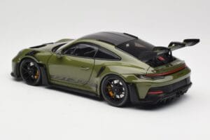 Porsche 911 992 GT3 RS Nato Olive & Black Wheels Minichamps 1:18 110062027 Kovina – slika 7 od 8