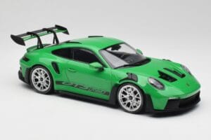 Porsche 911 992 GT3 RS Python Zelena & Srebrna Kolesa & Črn Dekor Minichamps 1:18 153062235 Kovina – slika 4 od 6
