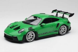 Porsche 911 992 GT3 RS Python Zelena & Srebrna Kolesa & Črn Dekor Minichamps 1:18 153062235 Kovina