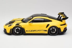 Porsche 911 992 GT3 RS Racing Rumena & Črna Kolesa Minichamps 1:18 153062245 Kovina – slika 3 od 6