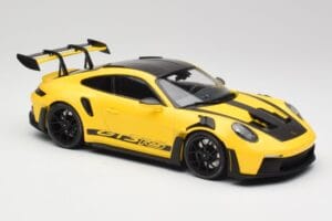 Porsche 911 992 GT3 RS Racing Rumena & Črna Kolesa Minichamps 1:18 153062245 Kovina – slika 4 od 6