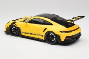 Porsche 911 992 GT3 RS Racing Rumena & Črna Kolesa Minichamps 1:18 153062245 Kovina – slika 5 od 6