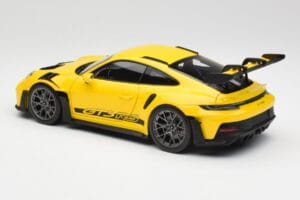 Porsche 911 992 GT3 RS Racing Rumen Norev 1:18 WAP0212810RGT3 Kovina – slika 7 od 8