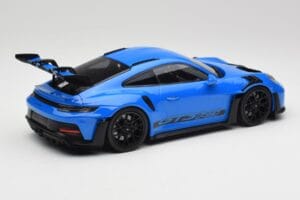 Porsche 911 992 GT3 RS Shark Modra & Črna Kolesa Minichamps 1:18 153062233 Kovina – slika 2 od 6
