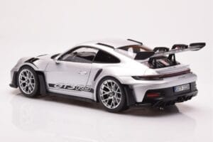 Porsche 911 992 GT3 RS Srebrn Metalik Norev 1:18 187357 Kovina – slika 7 od 8