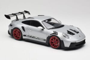 Porsche 911 992 GT3 RS Srebrna & Rdeča Kolesa Minichamps 1:18 153062241 Kovina – slika 4 od 6
