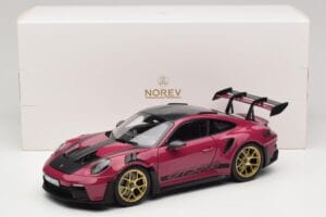 Porsche 911 992 GT3 RS Weissach Package Ruby Star Norev 1:18 187370 Kovina – slika 8 od 8