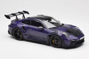 Porsche 911 992 GT3 RS Weissach Package Ultraviolet Norev 1:18 187368 Kovina – slika 6 od 8