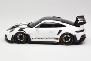 Porsche 911 992 GT3 RS Bela & Črna Kolesa Minichamps 1:18 155062230 Kovina – slika 3 od 6