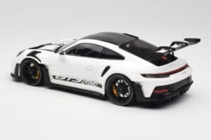 Porsche 911 992 GT3 RS Bela & Črna Kolesa Minichamps 1:18 155062230 Kovina – slika 5 od 6