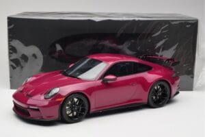 Porsche 911 992 GT3 Ruby Star Neo Red GT Spirit 1:12 GT536 Smola – slika 6 od 6