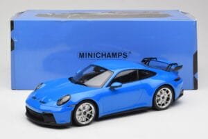 Porsche 911 992 GT3 Shark Modra & Srebrna Kolesa Minichamps 1:18 143069015 Smola – slika 6 od 6