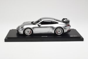 Porsche 911 992 GT3 Srebrna Minichamps 1:18 WAP0211510M004 Smola – slika 3 od 7