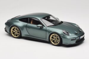 Porsche 911 992 GT3 Touring Package Malachite Green Metallic Norev 1:18 187382 Kovina – slika 6 od 8