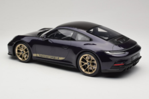 Porsche 911 992 GT3 Touring Viola Metallic GT Spirit 1:12 GT937 Smola – slika 5 od 6