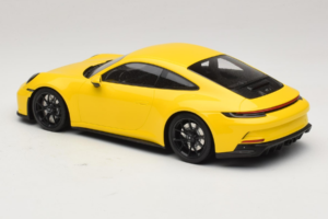 Porsche 911 992 GT3 Touring Rumena Črna Platišča Minichamps 1:18 117069021 Kovina – slika 5 od 6