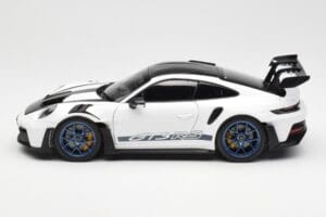 Porsche 911 992 GT3 Weissach Package Bel & Indigo Moder Norev 1:18 187353 Kovina – slika 4 od 8
