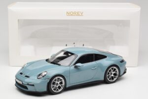 Porsche 911 992 S/T Meissen Blue Norev 1:18 187470 Kovina – slika 8 od 8
