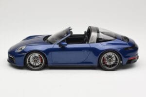 Porsche 911 992 Targa 4 GTS Blue Metallic Minichamps 1:18 155061060 Kovina – slika 3 od 6