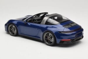 Porsche 911 992 Targa 4 GTS Blue Metallic Minichamps 1:18 155061060 Kovina – slika 5 od 6