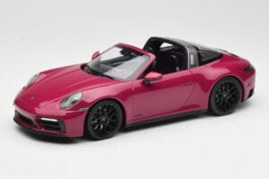 Porsche 911 992 Targa 4 GTS Rubystar Minichamps 1:18 155061066 Kovina