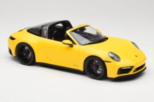 Porsche 911 992 Targa 4 GTS Rumen Minichamps 1:18 153061064 Kovina – slika 4 od 6