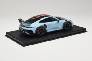 Porsche 911 992 TechArt GTstreet R Gulf Blue TechArt 1:18 REMC010 Smola – slika 3 od 6