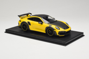 Porsche 911 992 TechArt GTstreet R Rumen Z Črnimi Kolesi TechArt 1:18 REMC011 Smola – slika 4 od 6