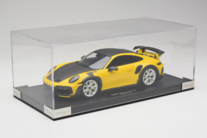 Porsche 911 992 TechArt GTstreet R Rumen Z Belimi Kolesi TechArt 1:18 REMC015 Smola – slika 5 od 6