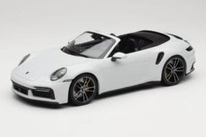Porsche 911 992 Turbo S Kabriolet White Metallic Minichamps 1:18 155069080 Kovina