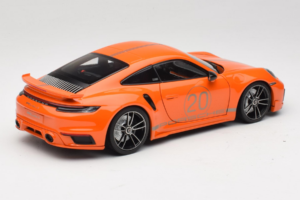 Porsche 911 992 Turbo S Coupe Sport Design Oranžna Minichamps 1:18 113069074 Kovina – slika 3 od 8