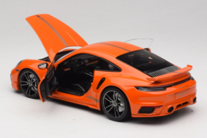 Porsche 911 992 Turbo S Coupe Sport Design Oranžna Minichamps 1:18 113069074 Kovina – slika 5 od 8